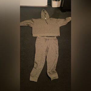 NIKE SWEATSUIT FOR WOMEN